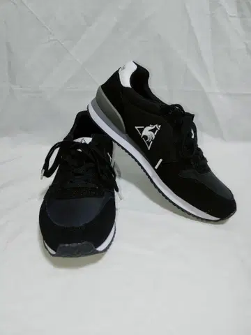 미사용 르꼬끄 le coq sportif 스니커즈 25.5cm 블랙