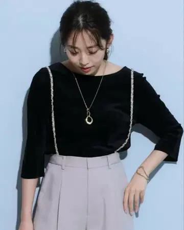 JUSGLITTY 벨로아 터치 시어 컷 새상품급