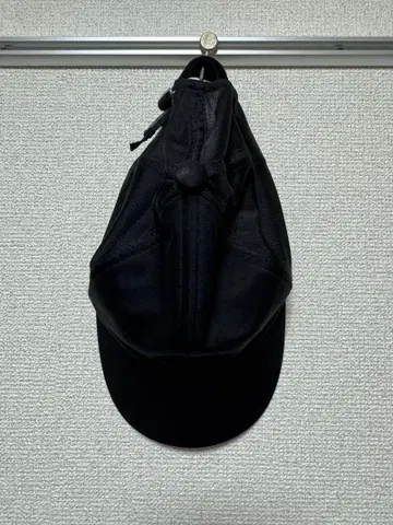 COMES AND GOES 블랙 캡