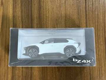 마이너 체인지 이후! 도요타 bz4x 1/30 블랙 x 화이트 투톤