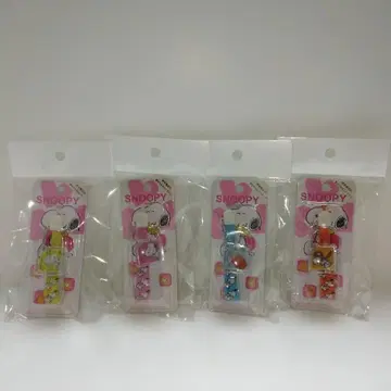 스누피 핸드폰 스트랩 4종 세트