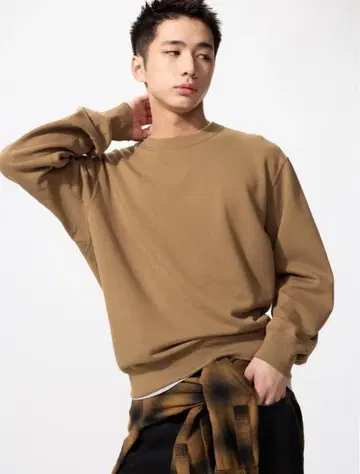 유니클로 스웨트 셔츠 M 새상품