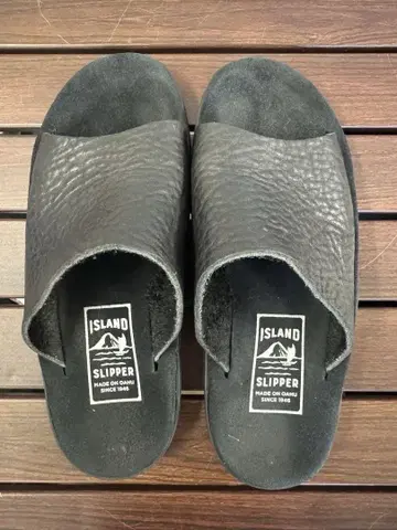 ISLAND SLIPPER 샌들 블랙 8