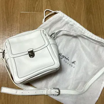 [미사용품] 에네스베 보야주 화이트 가죽 숄더백 천연 가죽 agnes