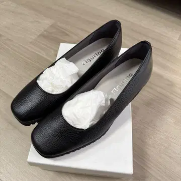 피그리노 경량 신발 타카시마야 23cm 미사용 새상품