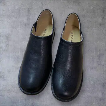 [세일 중] REGAL 블랙 플랫슈즈 24.5
