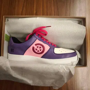 겁쟁이 페달 미도스지 한정판 스니커즈