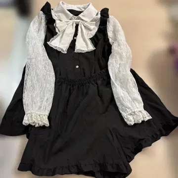 블랙 프릴 셋업