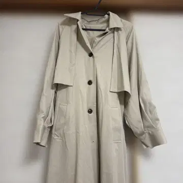 NICE CLAUP 트렌치코트 드레이프 디자인