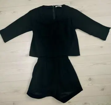 DouDou 블랙 셋업 M 사이즈 *가을* 익명 배송