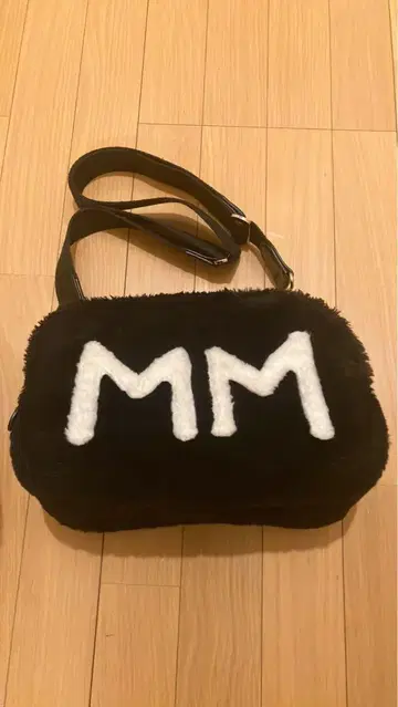 무타 마린 숄더백