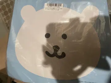 농담곰 무릎 위 쿠션 포함 테이블