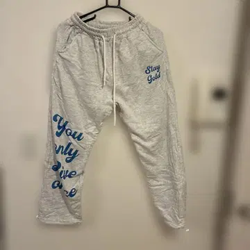 Stay Gold 그레이 프린트 조거 팬츠