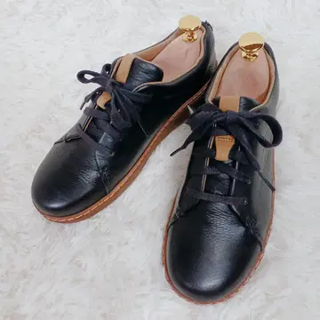 Clarks Amberlee Crest 천연 가죽 스니커즈 블랙 22.5