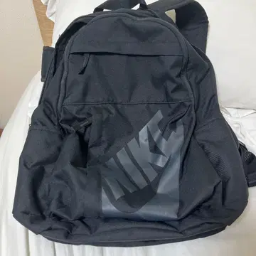 NIKE 블랙 백팩