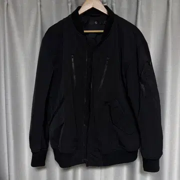 블랙 MA-1 플라이트 자켓