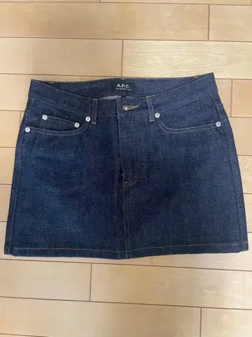 [ 미사용 ] A.P.C. 데님 미니 스커트