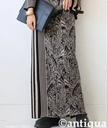 안티카 최종 가격 인하 새상품 오샤레 니트 스커트