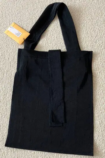 [ ITTI ] BAG MARY INSIDE OUT TOTE M 블랙