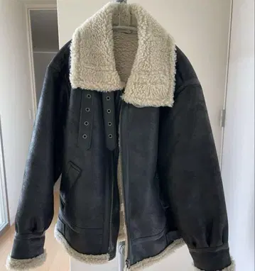 언그리드 페이크 무스탕 보아 블루종 블랙 S 사이즈