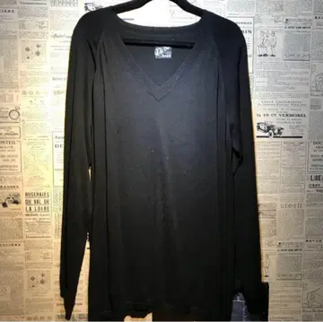 VICTIM 빅팀 V넥 니트 size XL