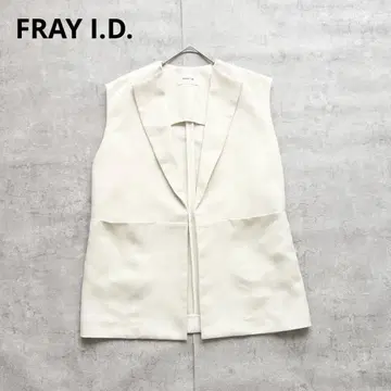 새상품급 FRAY I.D 백 벨트 디자인 박스 베스트 화이트 0