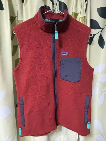 patagonia 플리스 베스트 빨간색