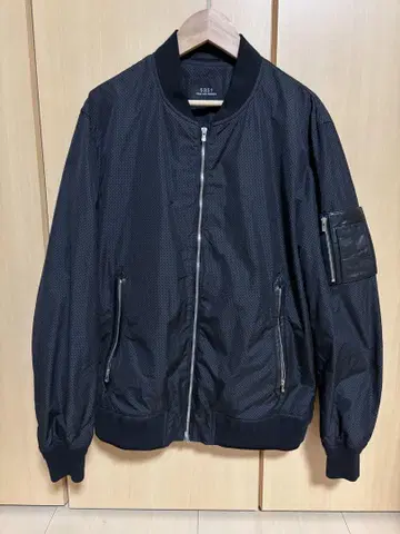 5351 POUR LES HOMMES 블랙 MA-1 자켓