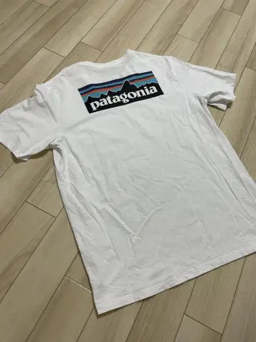 patagonia 2XL 화이트 티셔츠