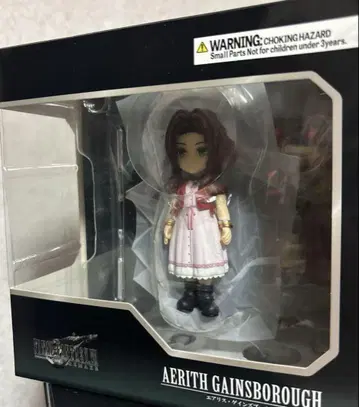파이널 판타지 FFVII 에어리스 피규어 어도러블 아츠