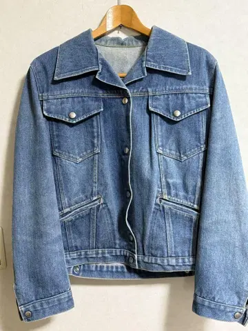 라이트 블루 데님 자켓