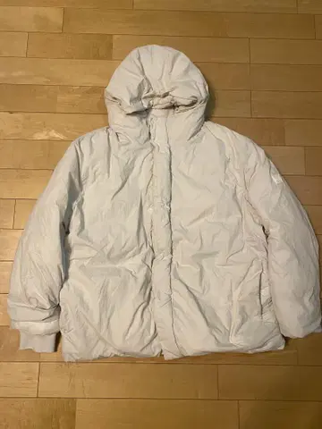 화이트 다운 자켓 XL