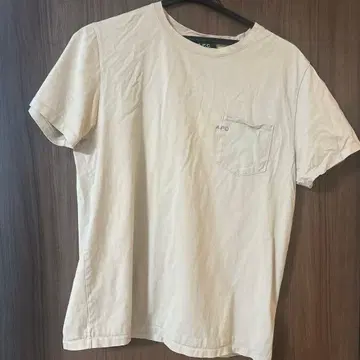 A.P.C. 포켓 부착 티셔츠 M 크림