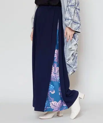 사계절 겨울 의상 하카케 와이드 팬츠 포도 패턴
