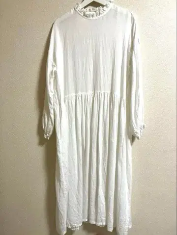 핸드메이드 린넨 스탠드 프릴 원피스 작가
