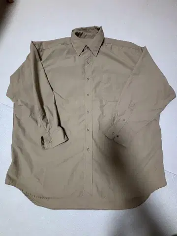 BURLAP OUTFITTER 버랩 베이지 나일론 셔츠