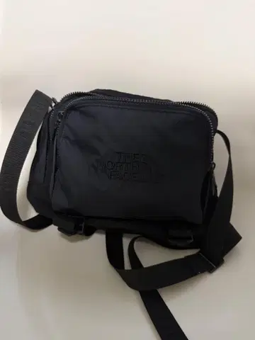 THE NORTH FACE 블랙 숄더백