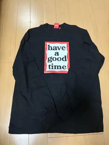 블랙 긴팔 티셔츠 have a good time