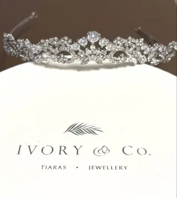 Ivory&Co. Christiana 크리스티아나