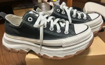 CONVERSE ALL STAR REACT 블랙/화이트 통굽 스니커즈