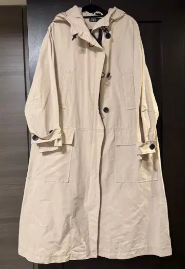 ZARA 베이지 트렌치코트 후드 부착