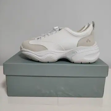 OAO AUTH 화이트 가죽 스니커즈 Vibram 밑창