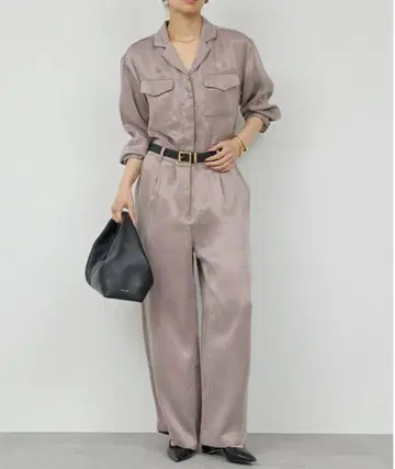 미사용 새상품 개럴개런트 오픈 칼라 점프수트