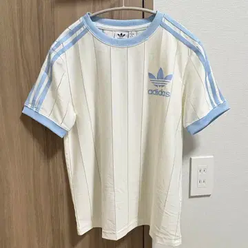 [ 공식 완판템 ] adidas 쓰리 스트라이프 반팔 T셔츠