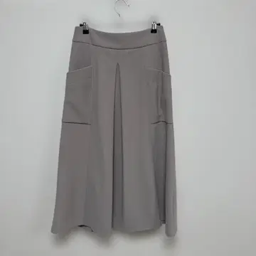 [택 포함 새상품] Aga M 사이즈 스커트 무릎 기장 포켓 부착