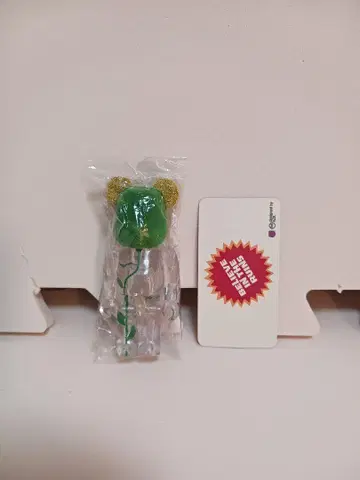 베어브릭 ARTIST KZK 쿠라이시 카즈키 미개봉 새상품 카드 포함