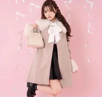 apres jour 인조 모피 비쥬 코트 6주년 기념