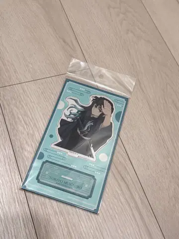 귀멸의 칼날 아크릴 스탠드 토키토 무이치로 손을 가리키는 모습