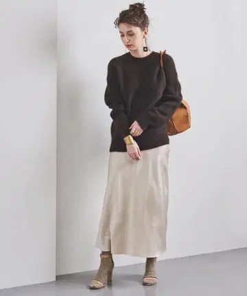 유나이티드 애로우즈 긴팔 니트 블랙
