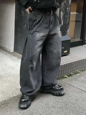 Chikashitsu+ 사이드 스냅 데님 팬츠